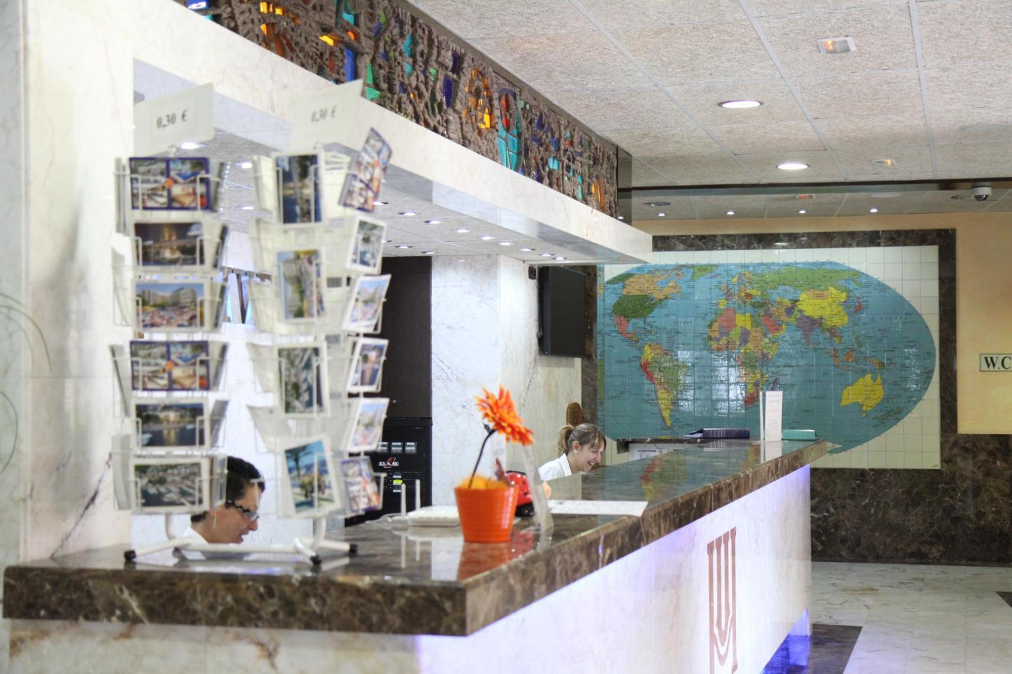 Hotel Univers Roses Ngoại thất bức ảnh