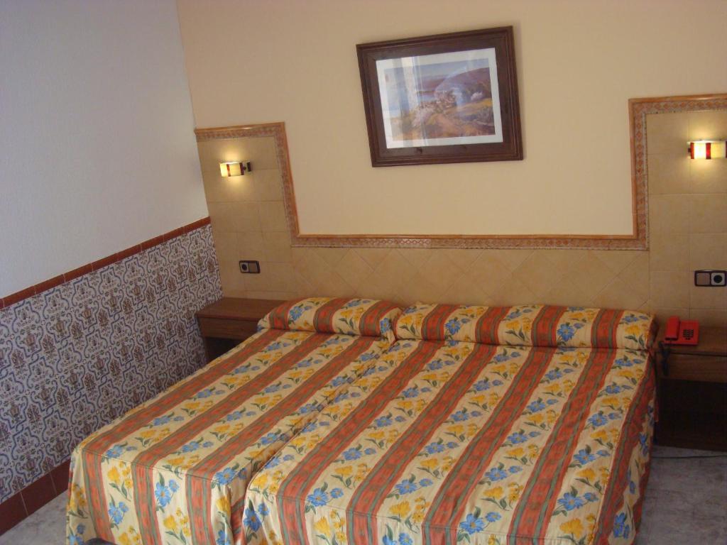 Hotel Univers Roses Phòng bức ảnh